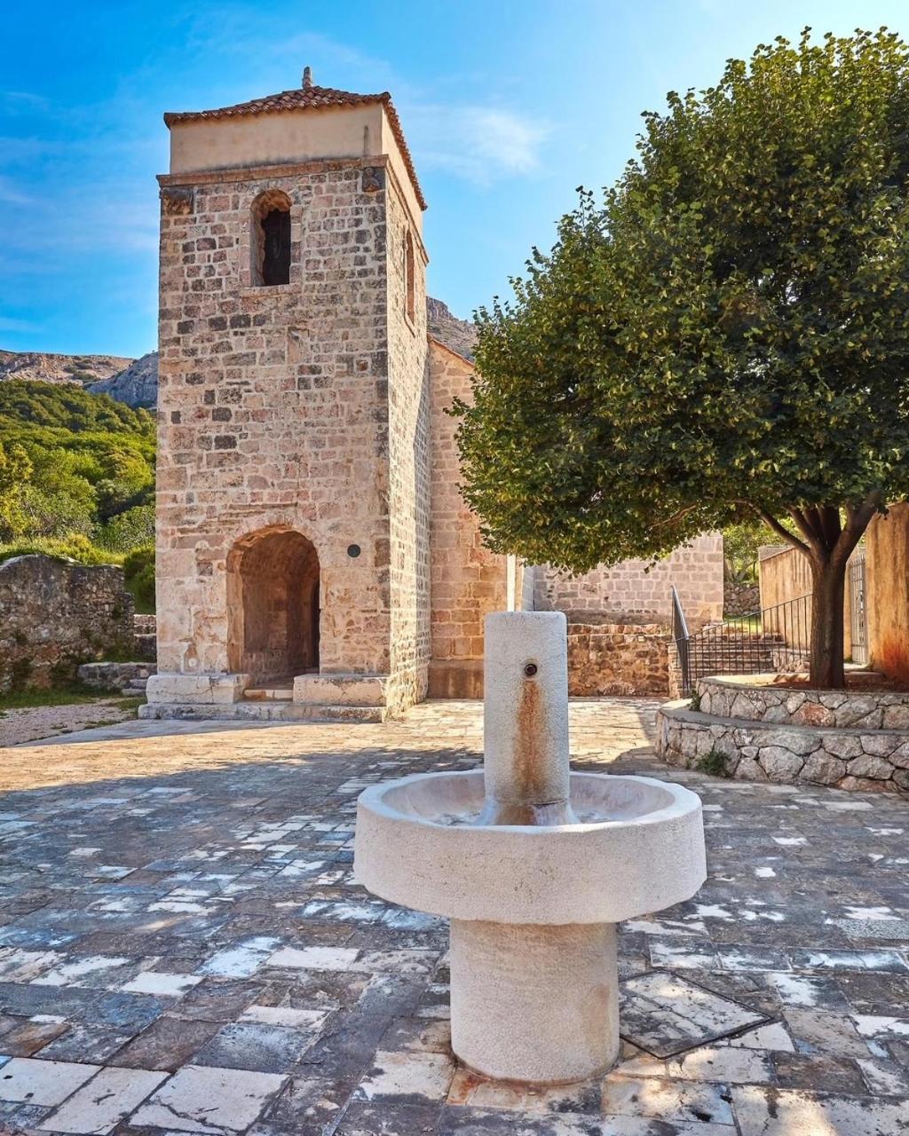 Art Suite Jurandvor Baška Buitenkant foto